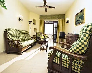 Las Rosas Resort El Molledo