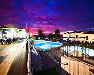 Resort Las Rosas El Molledo